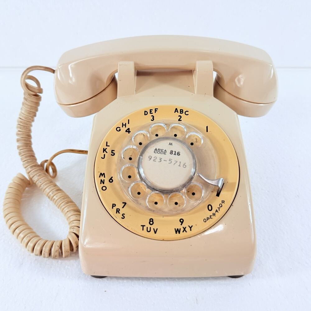 Vintage Western Electric 500DM Rotary Phone Beige Bell System Desk Telephone '79
